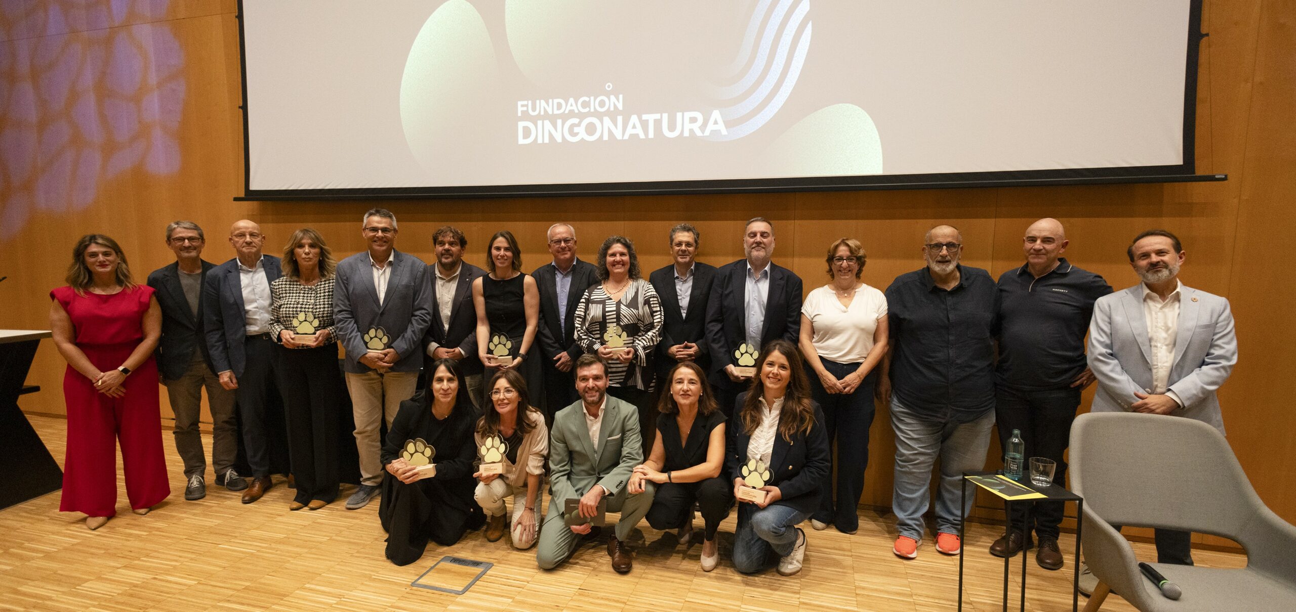 Fundación Dingonatura celebra los Primeros Premios Vínculos que dan vida